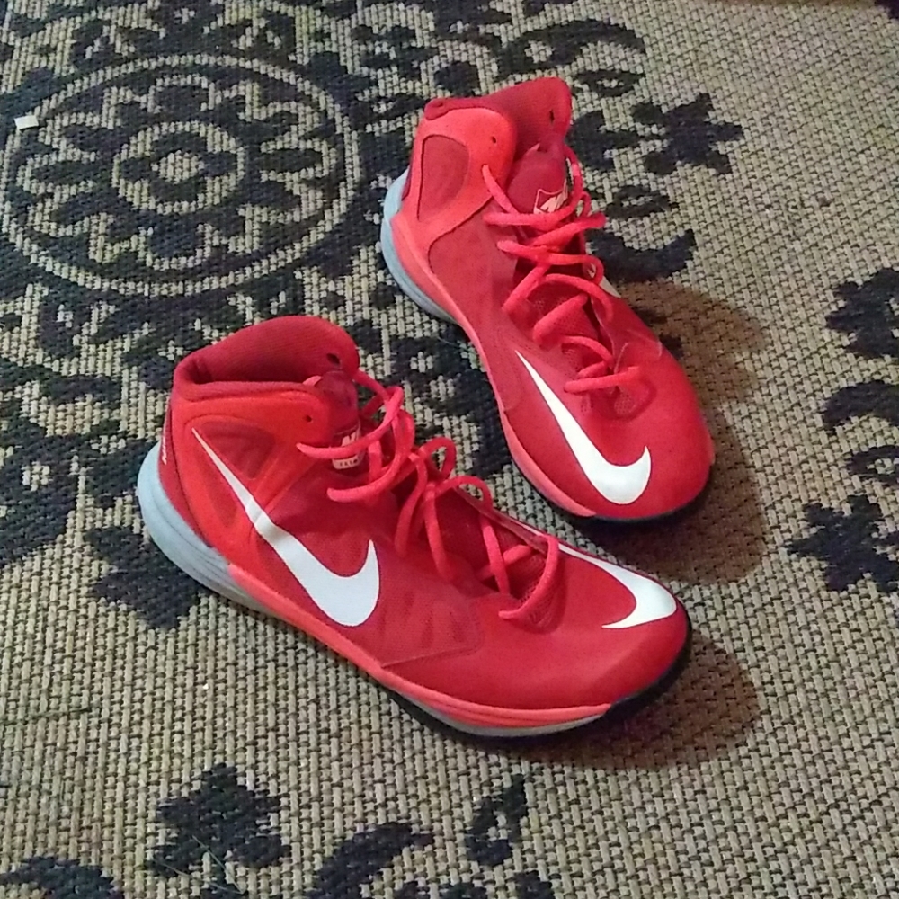 Shoes - Picture 3 of 4